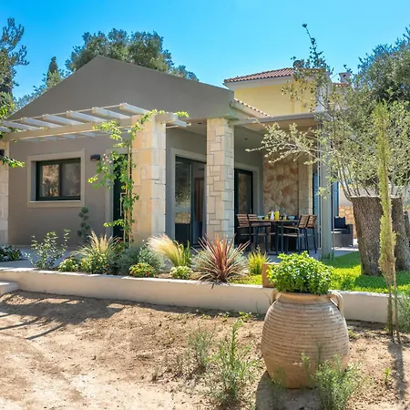 Menda Villa
